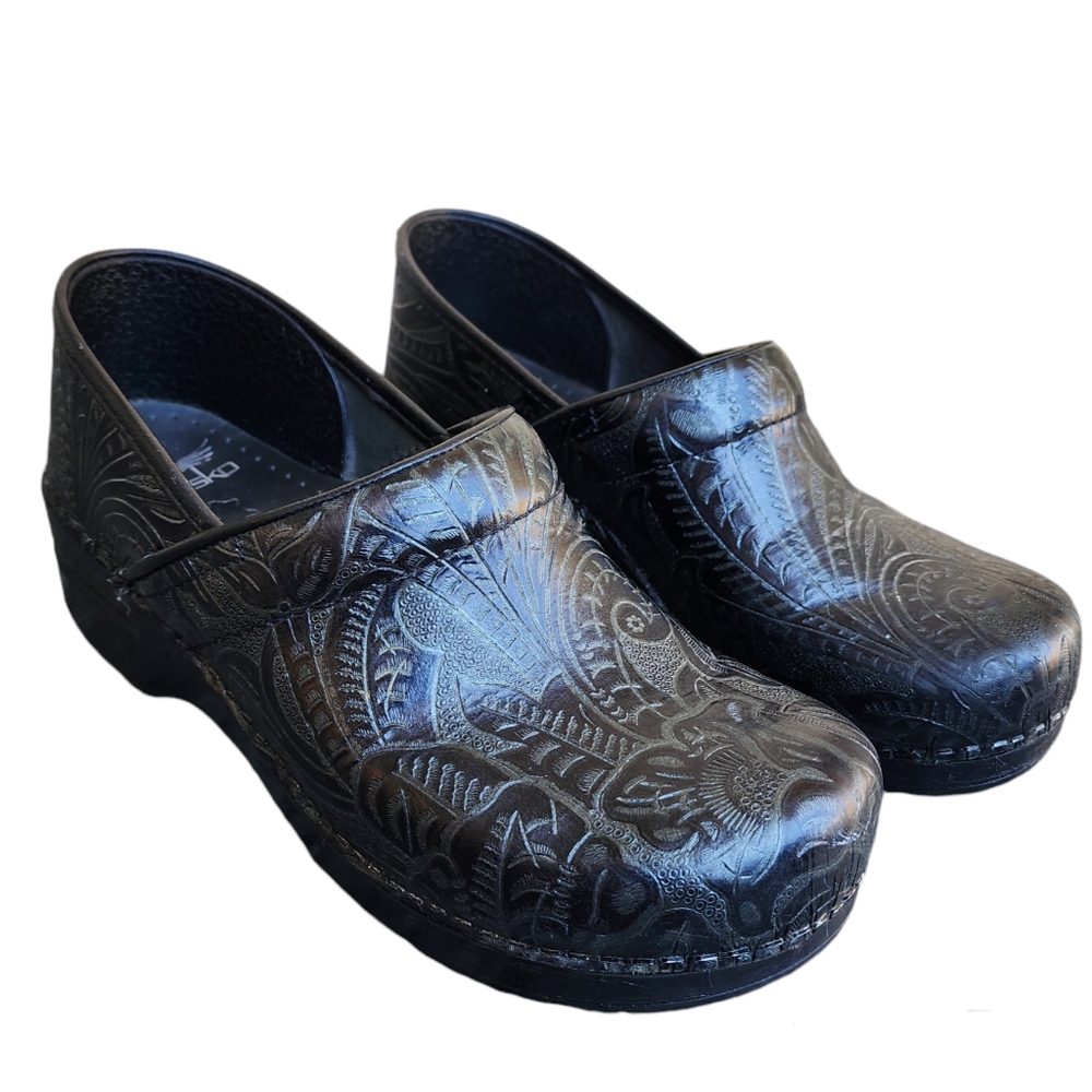 DANSKO *Size 40/9-9.5* Professional Black Tooled Patterned Leather Clogs EUC